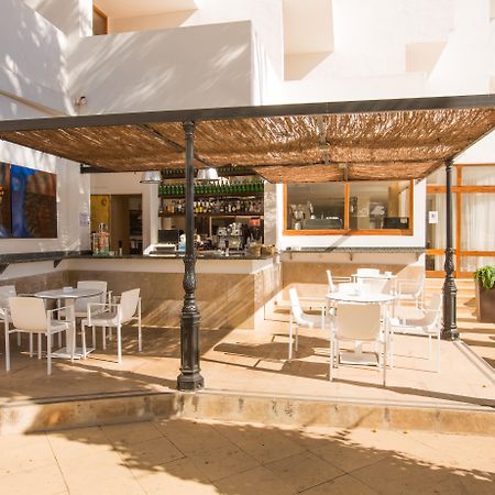 Hotel Tres Torres Santa Eularia des Riu Exteriér fotografie