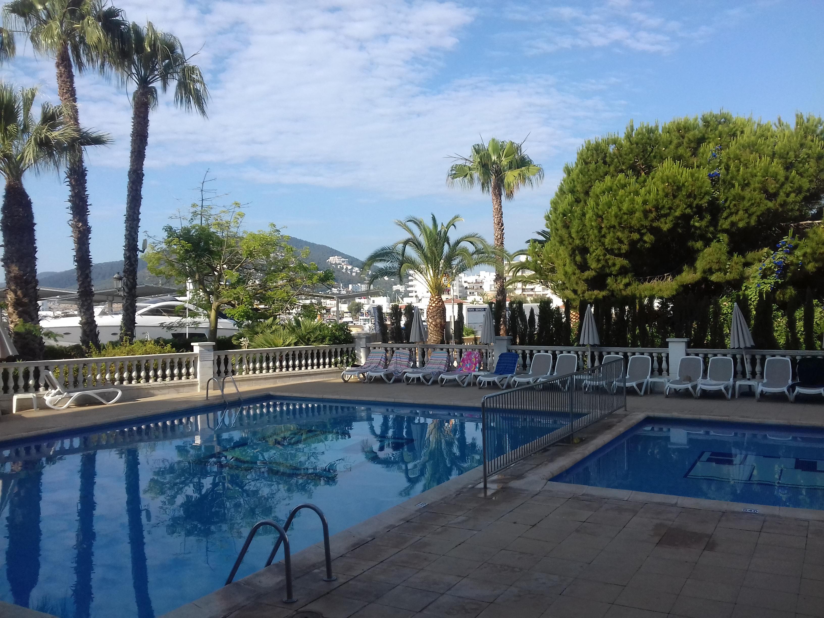 Hotel Tres Torres Santa Eularia des Riu Exteriér fotografie