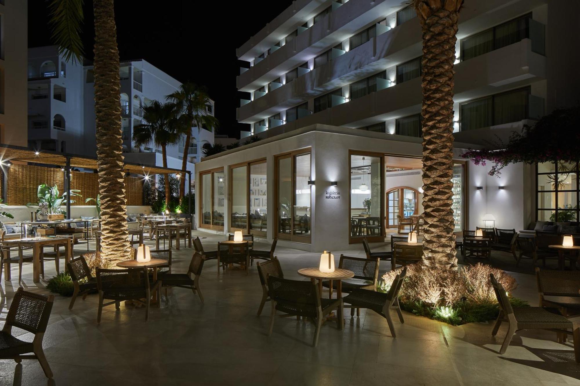 Hotel Tres Torres Santa Eularia des Riu Exteriér fotografie