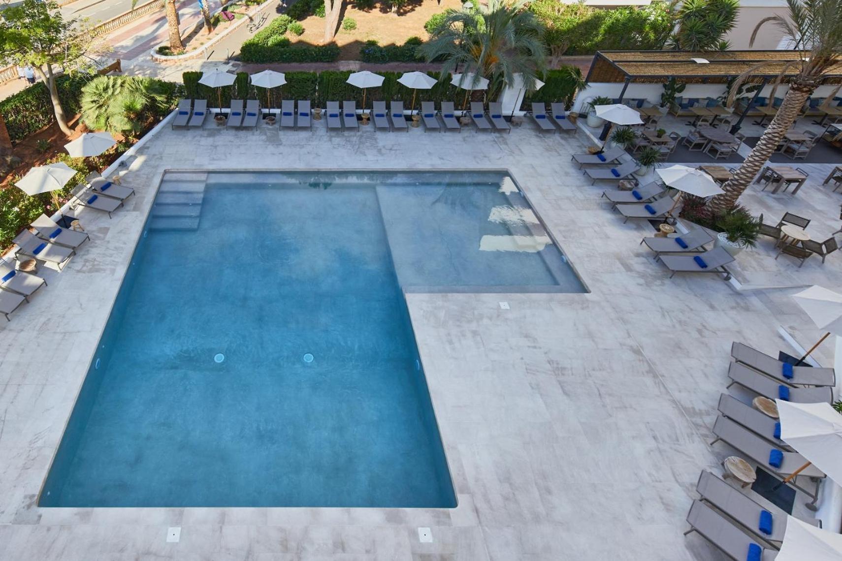 Hotel Tres Torres Santa Eularia des Riu Exteriér fotografie