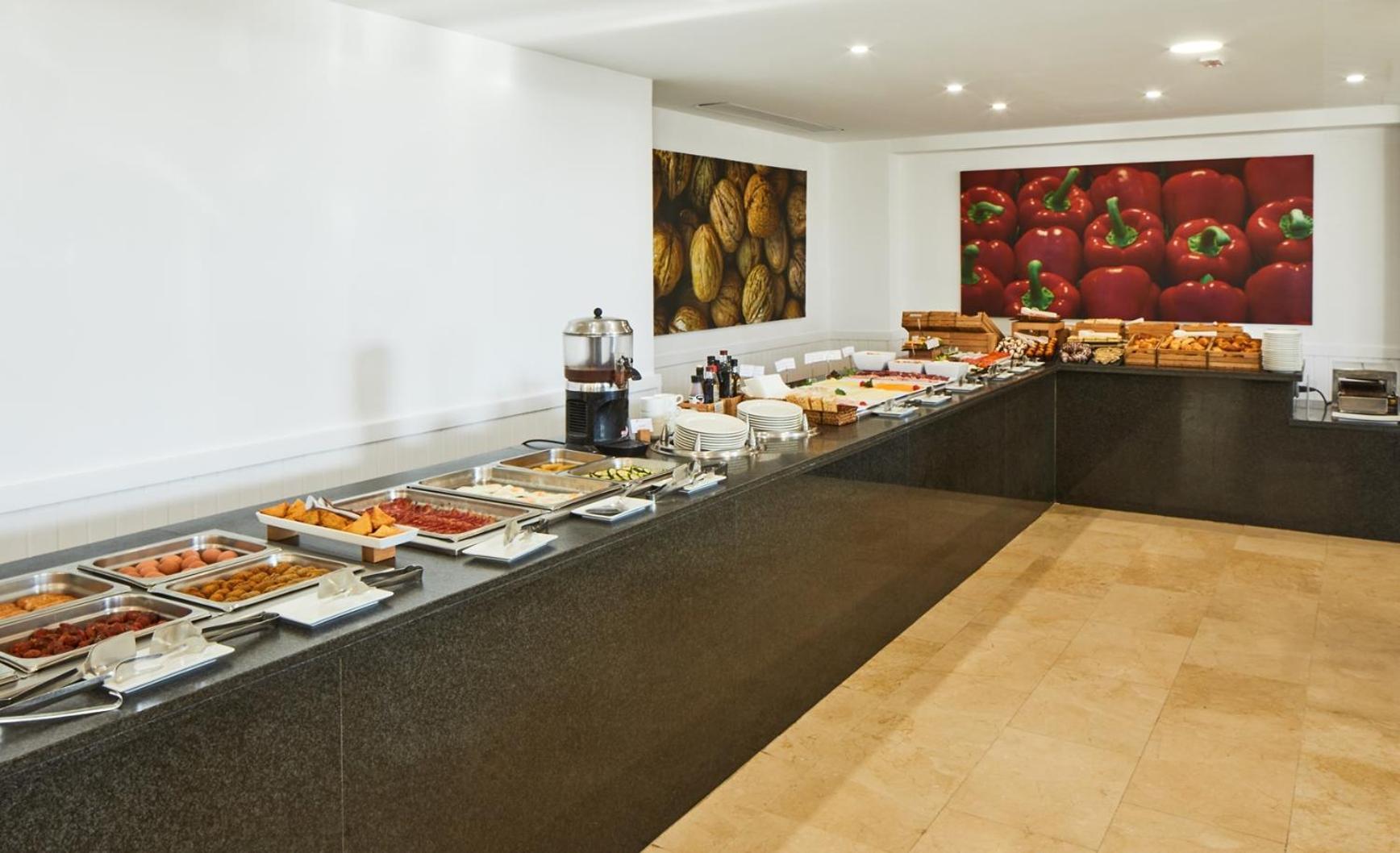 Hotel Tres Torres Santa Eularia des Riu Exteriér fotografie