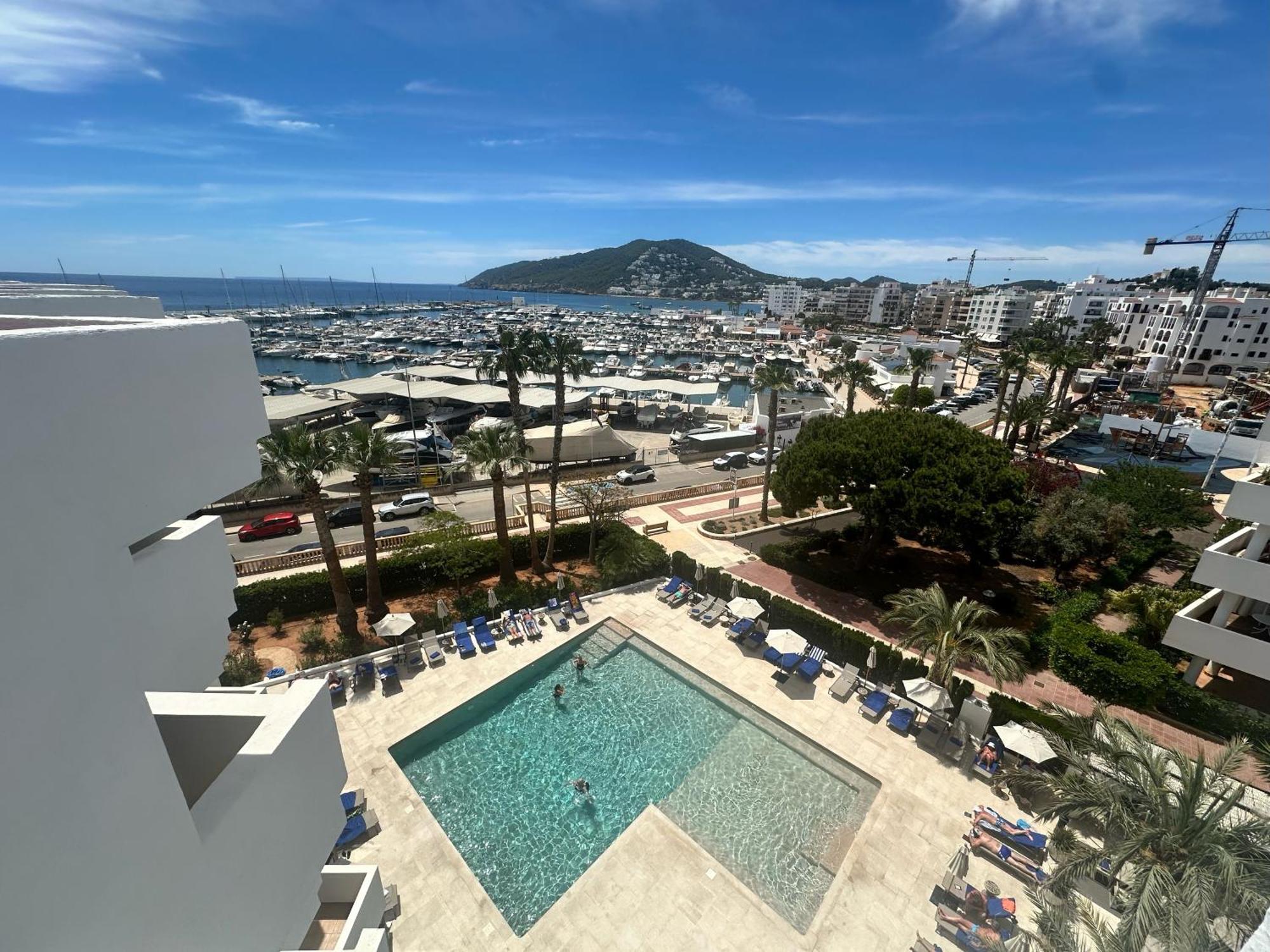 Hotel Tres Torres Santa Eularia des Riu Exteriér fotografie
