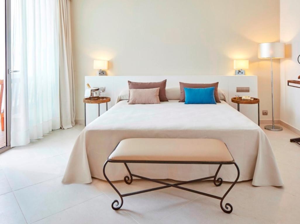 Hotel Tres Torres Santa Eularia des Riu Pokoj fotografie