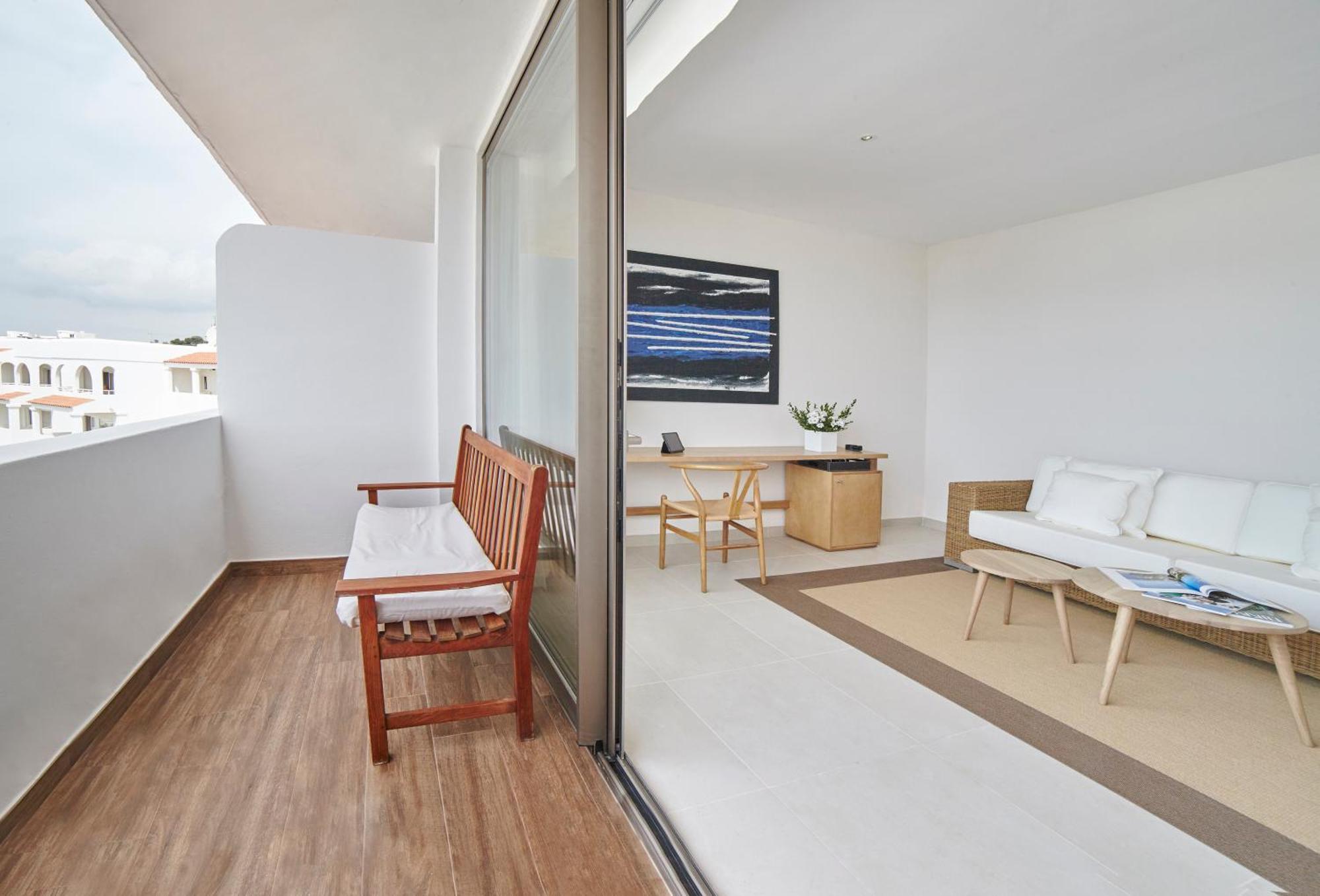 Hotel Tres Torres Santa Eularia des Riu Pokoj fotografie