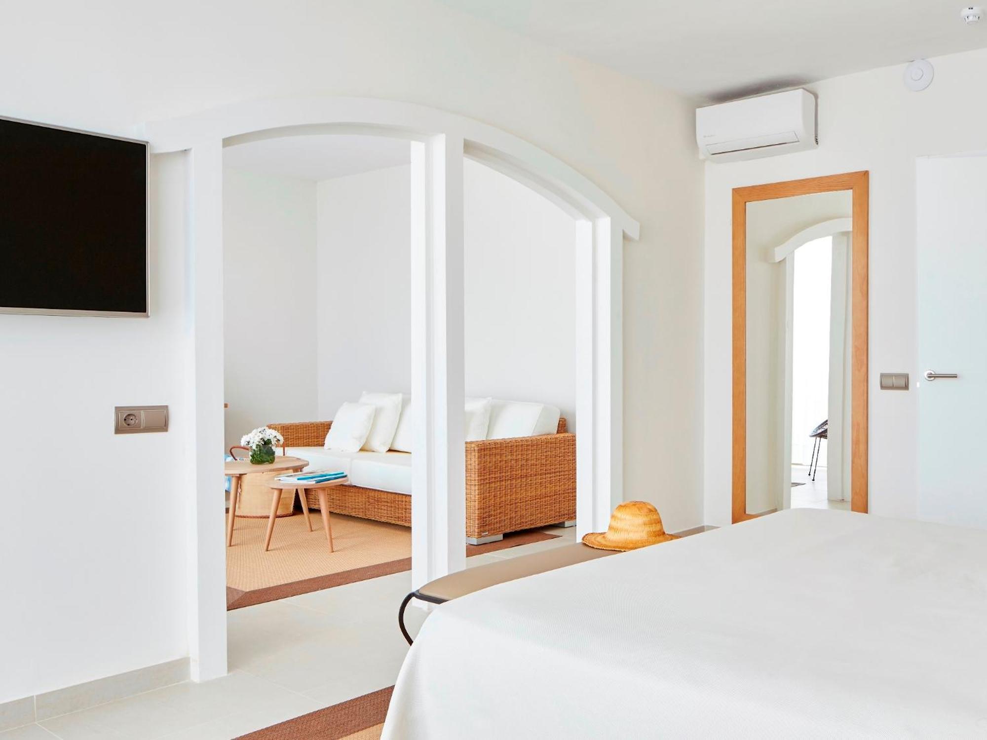 Hotel Tres Torres Santa Eularia des Riu Pokoj fotografie