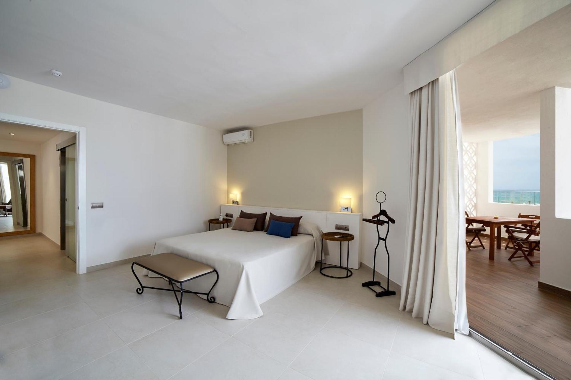 Hotel Tres Torres Santa Eularia des Riu Pokoj fotografie