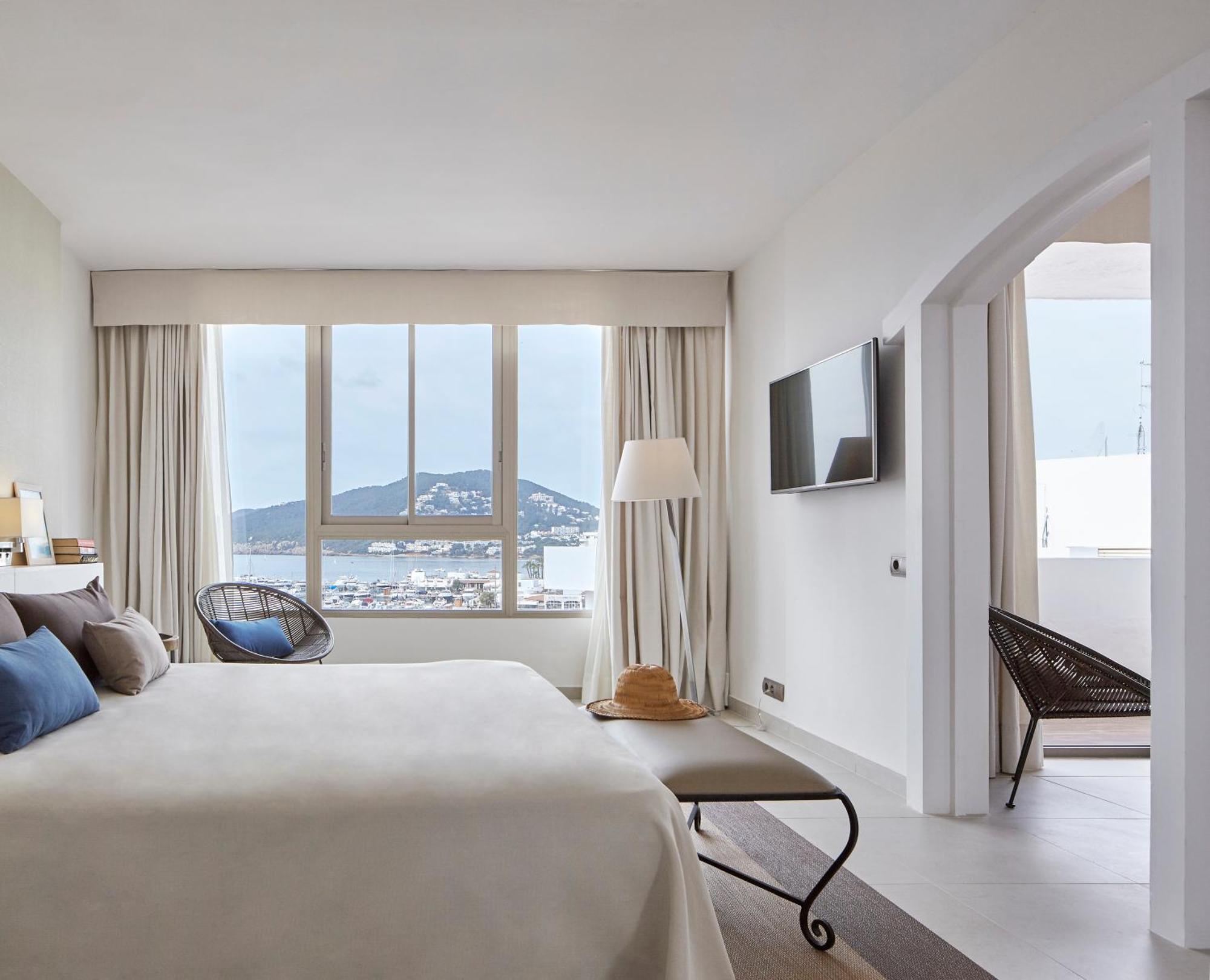Hotel Tres Torres Santa Eularia des Riu Pokoj fotografie