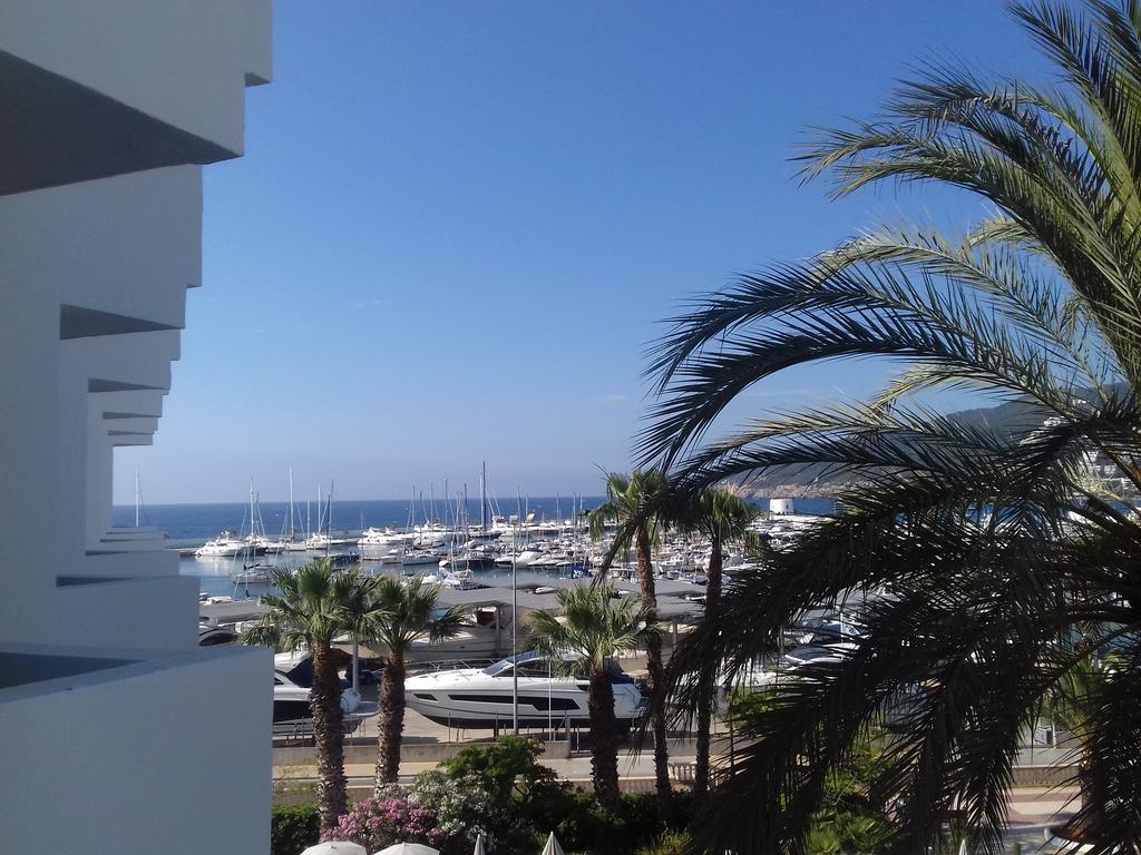 Hotel Tres Torres Santa Eularia des Riu Exteriér fotografie