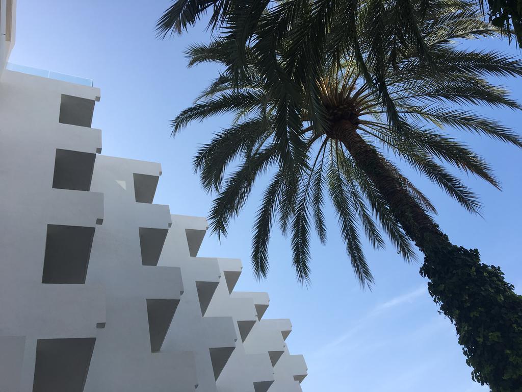 Hotel Tres Torres Santa Eularia des Riu Exteriér fotografie